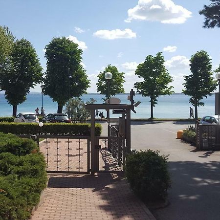 Le Rive Apartment Desenzano del Garda Exterior foto