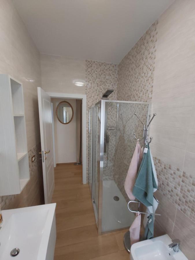Le Rive Apartment Desenzano del Garda Exterior foto