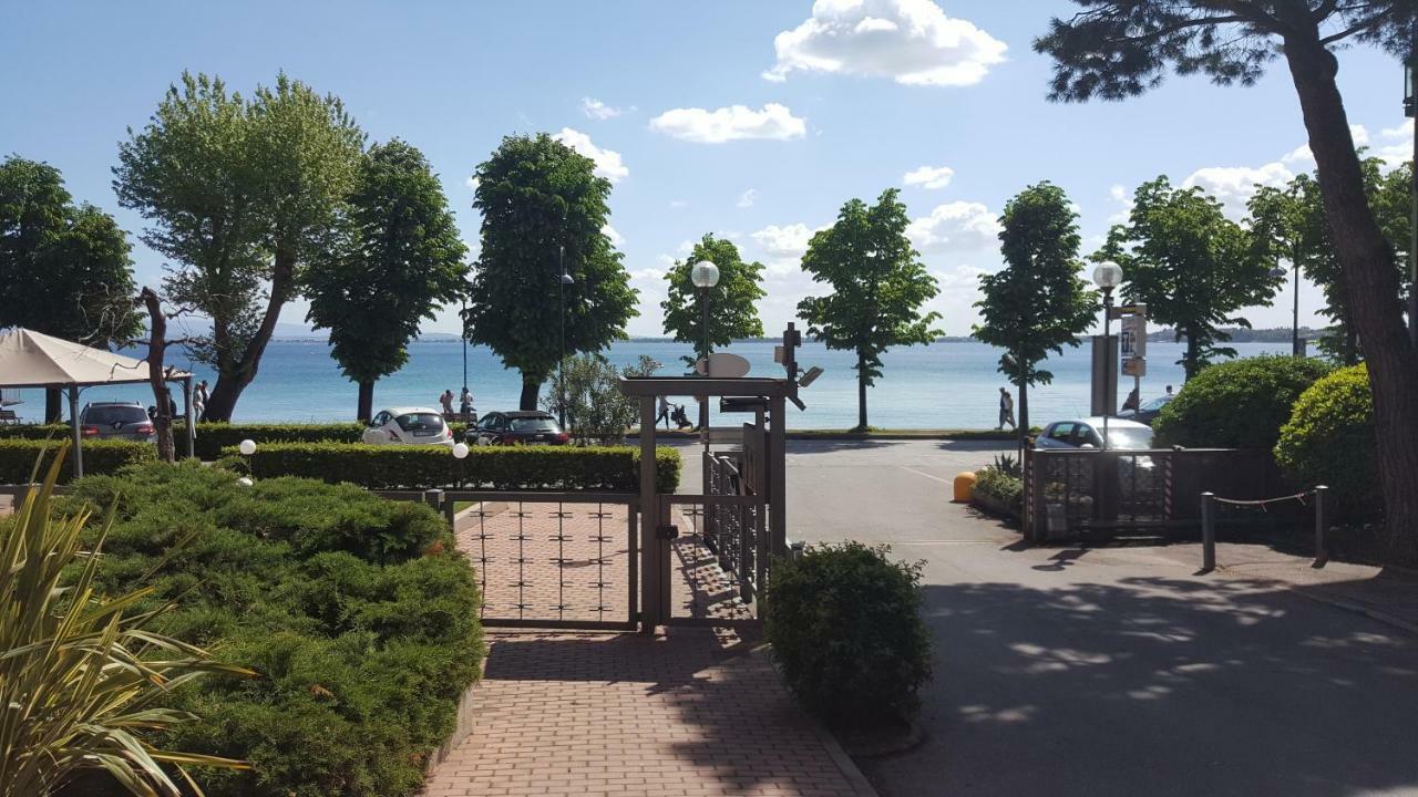 Le Rive Apartment Desenzano del Garda Exterior foto