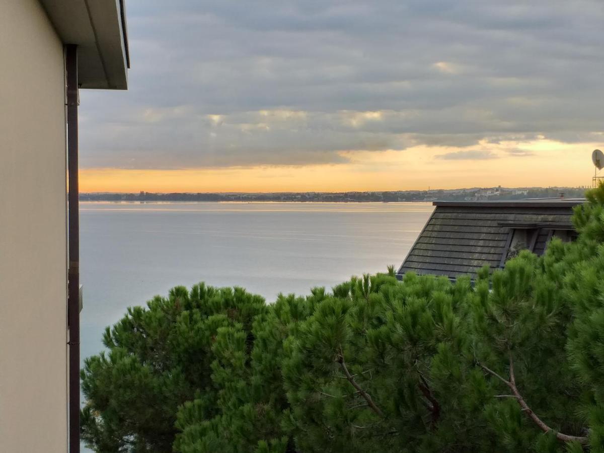 Le Rive Apartment Desenzano del Garda Exterior foto